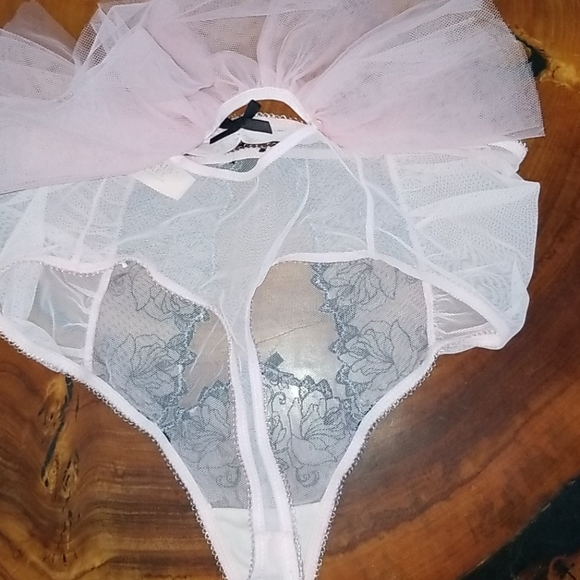 Thong  tulle New  never use - Picture 6 of 8
